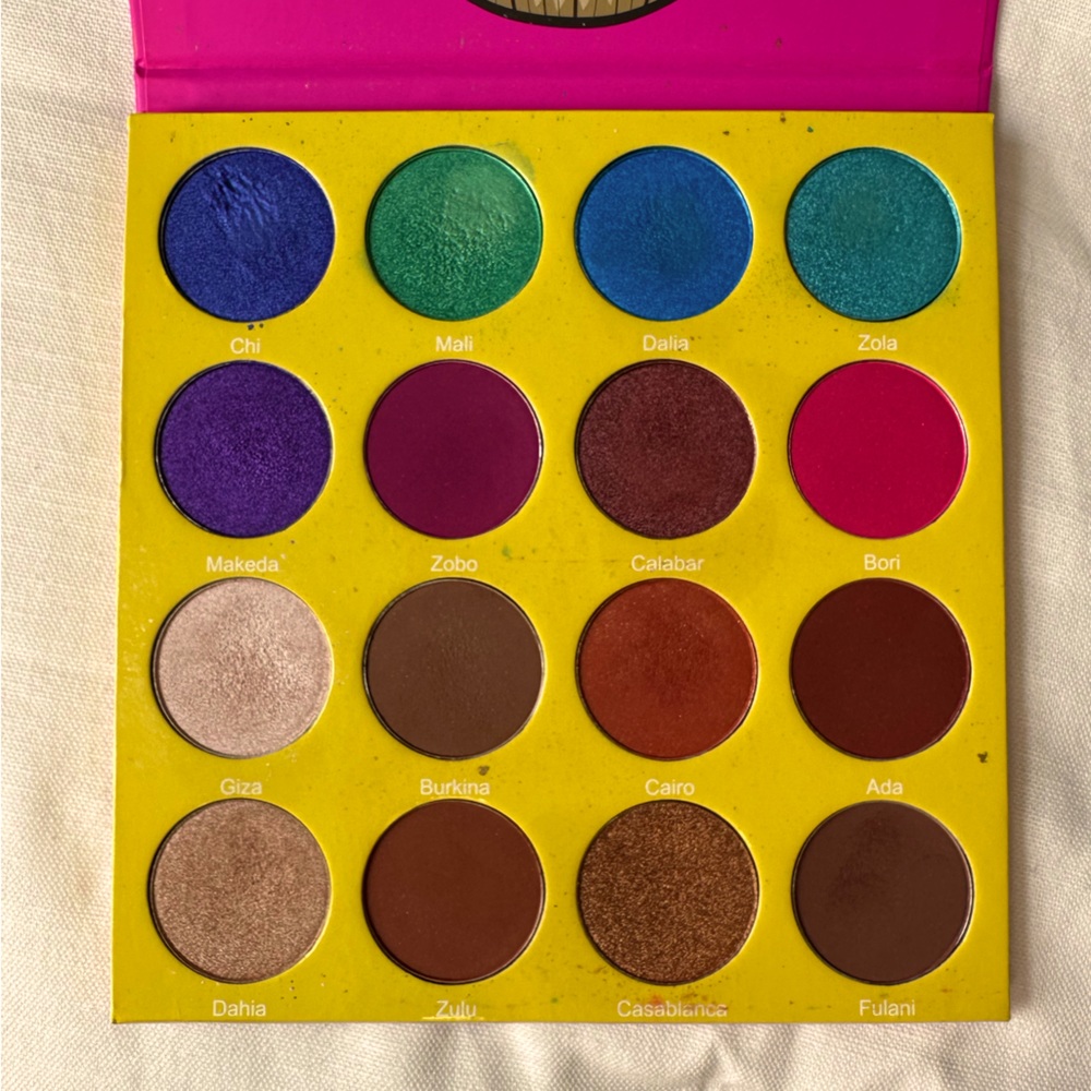 Lightly used Juvia’s Place The Masquerade palette